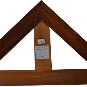 1 set penggaris segitiga